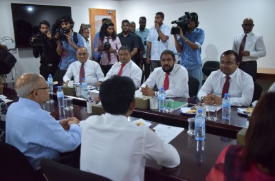 ޖޭޕީއާ ވާހަކަ ދެއްކީ ޑިމޮކްރަސީ އިޔާދަކުރަން: މައުމޫން
