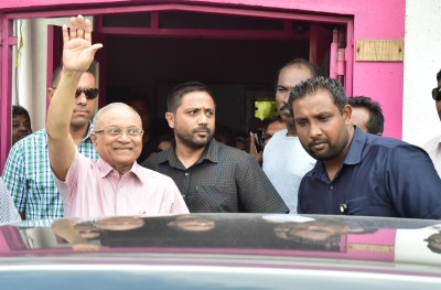 ރައީސް ޔާމީން ޕާޓީ ހިންގެވުމަކީ މެމްބަރުންގެ އިންތިހާބީ ހައްގު ގެއްލޭ ކަމެއް: މައުމޫން