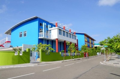 ލާލޭ ސްކޫލަށް ހަތަރު ފަރާތަކުން ބިޑުކޮށްފި، އެންމެ ކުޑަ އަގެއް ހުށަހެޅީ މިހާރު ވެސް ހިންގާ ބިޒް އެޓޯލްސުން