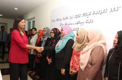 ދެ އަހަރުތެރޭގައި ރާއްޖޭގެ ހުރިހާ ސްކޫލަކަށް މިނިސްޓަރު ޒިޔާރަތްކޮށްފި