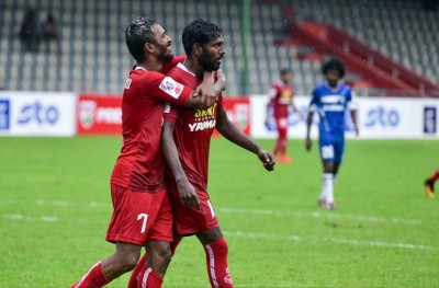 ހަތަރު ލަނޑުން ނިއު ބަލިކޮށް ޓީސީ ސެމީ އަށް