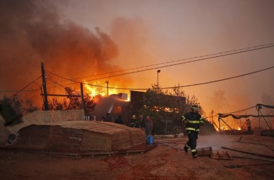 އިޒްރޭލުގައި ރޯވި އަލިފާން ނިއްވައިދޭން ފަލަސްތީނުން އެހީވަނީ