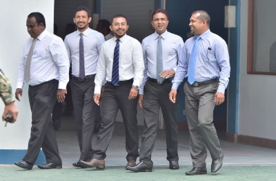 12 ޑޮލަރަށް ބަދަލުކުރީ ރައީސަށް އެނގިވަޑައިގެނެއް ނޫން!