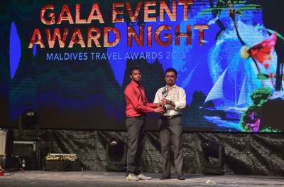 ޓްރެވަލް އެވޯޑްސްގައި ބަނޑޮހާއި ރަންގަލި ވިދާލައިފި