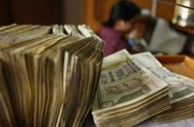 ފޭކް އެކައުންޓްތަކަށް އެއް ބިލިއަން ރުޕީސް ޖަމާކޮށްފި