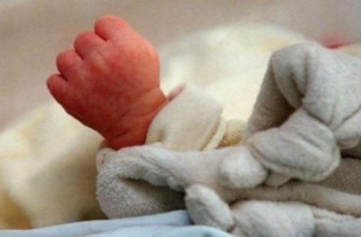 ހަތް މަހުގެ ކުއްޖެއްގެ ބަނޑުގައި 100 ގްރާމްގެ ކުއްޖެއް