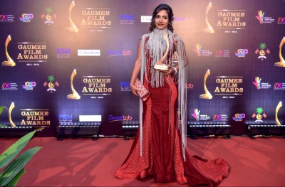 ގައުމީ ފިލްމް އެވޯޑްސް: އެންމެ ރީތީ ކޮން ހެދުމެއް؟