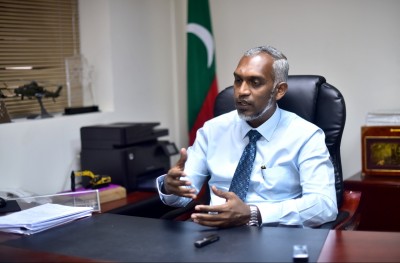 ބްރިޖަށް ހާއްސަކޮށްގެން ޑަބަލް ޑެކާ ބަސް ޑިޒައިންކުރަނީ