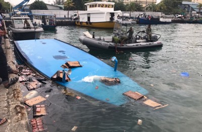 ސްޓްރޯބެރީ ދޯނި މާލޭ ފަޅުތެރެ އަށް ފެތިއްޖެ