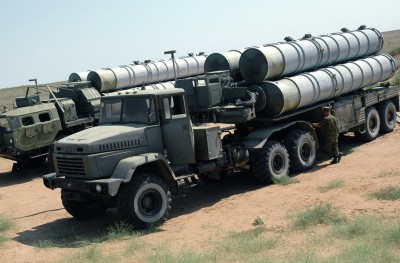 އީރާނުން އަސްކަރީ ހޭދަ އިތުރުކޮށް މިސައިލް ތަރައްގީ ކުރަނީ