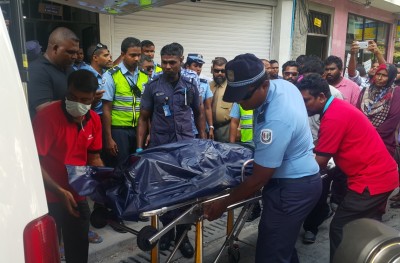 ލޭގެ ޓެސްޓުގެ ނަތީޖާ ލިބެންދެން ދެމަފިރިންގެ ހަށިގަނޑު މޯޗަރީ އަށް
