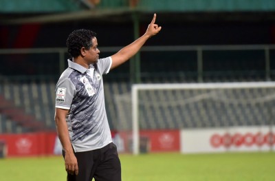 އީގަލްސްގައި މަޑުކުރަން ސާންތީ ނިންމައިފި