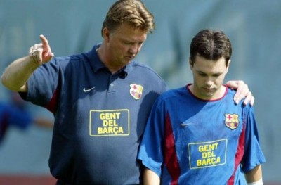 ޔުނައިޓެޑުގެ ކުރީގެ ކޯޗު ވެން ހާލް ރިޓަޔާކޮށްފި