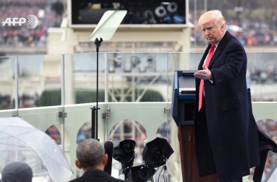 "ފުރަތަމަ އެމެރިކާ" ސިޔާސަތާ އެކު ޓްރަމްޕް އެމެރިކާގެ ރައީސްކަމާ ހަވާލުވެވަޑައިގެންފި