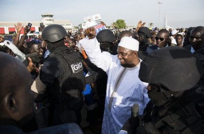 ގެމްބިއާގެ އާ ރައީސް އެންމެ ފަހުން ގައުމަށް ވަޑައިގެންފި