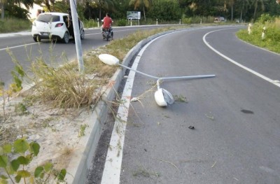 ތޮއްޑޫގައި ހިނގި އެކްސިޑެންޓެއްގައި ޒަހަމްވި މީހަކަށް އައިސީޔޫގައި ފަރުވާދެނީ