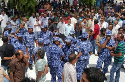 ސިޔާސީ ނުފޫޒުން ސަލާމަތް ކުރަންވީ ސިފައިން އެކަންޏެއް ނޫން!