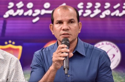 މަސީހުގެ އިތުބާރު ނެތްކަމުގެ މައްސަލާގައި މެމްބަރު ލަތީފް ސޮއިކުރެއްވި