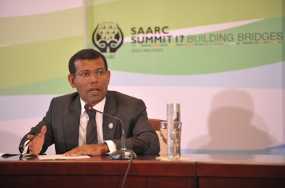 ސައޫދީ ބޭނުންވަނީ އެ ގައުމުގެ ތެލުގެ ވިޔަފާރި އަށް ރައްކާތެރިކަން ހޯދަން: ނަޝީދު