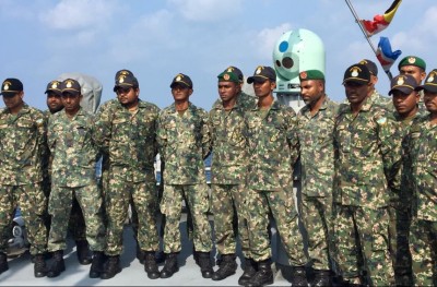 ސިފައިން ވޯޓުން މަހްރޫމްކުރުމަކީ ދަށުދަރަޖައަކަށް ވައްޓާލުން: ވަކީލުން