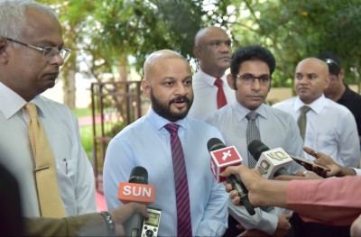 މަސީހުގެ ވޯޓުގެ ހަގީގީ މަންޒަރު: ރައީސް ޔާމީނާއި މައުމޫންގެ ކުރިމަތިލެއްވުން!