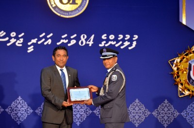 ފުލުހުންނާ ކުރިމަތިލާން ގޮވާލުމަކީ ގޮންޖެހުމެއް: ރައީސް ޔާމީން