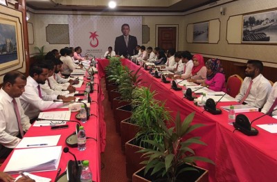 ޕީޕީއެމްގެ ރައީސް ކަމުން މައުމޫން ވަކިކުރުމާ ގުޅޭ ކުއްލި ބައްދަލުވުމެއް!
