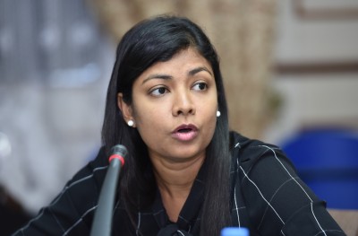 ސަރުކާރު ވަނީ އިހުމާލުވެފައި، ސްވައިން ފްލޫ އަށް ބޮޑު ހައްލެއް ނާދޭ: އިދިކޮޅު މެމްބަރުން