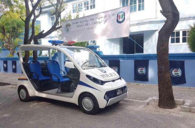 އަމިއްލަ ފަރާތަކުން ޕޮލިހަށް ބަގީއެއް ހަދިޔާކޮށްފި