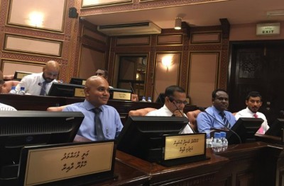 މަޖިލިހުގެ ގަވައިދު ބަދަލުކޮށް، މަސީހާއި މޫސަ ސަލާމަތް ކޮށްފި