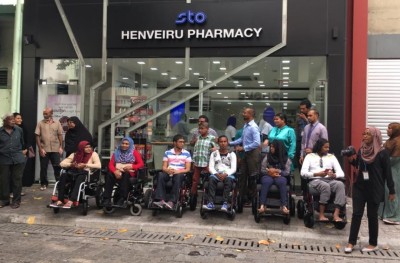 ނާސިރާގެ ފަރާތުން އިތުރު ވީލް ޗެއާތަކެއް ހަދިޔާކޮށްފި