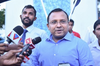 ރިޔާޒާ ދެކޮޅަށް ހުށަހެޅި ހެކިންގެ ބަހުގައި ފުށުއެރުންތަކެއް