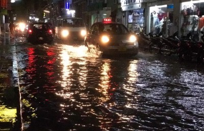 ބޯ ވާރެޔާ އެކު އިރުކޮޅެއްގެ ތެރޭ މާލޭގައި ފެންބޮޑުވެއްޖެ