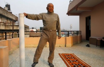 ފަރުބަދަ އަށް އަރައިގެން ރެކޯޑް ހަދަން އުޅުނު 86 އަހަރުގެ މީހާ މަރުވެއްޖެ