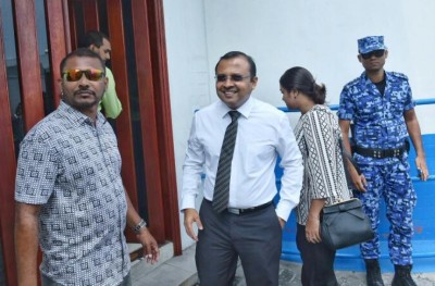 ޝަރީއަތް ނިމުމަކާ ގާތުގައި ވަނިކޮށް ދައުވާ އަނބުރާ ގެންދަން ޕީޖީގައި ރިޔާޒް އެދިވަޑައިގަންނަވަނީ