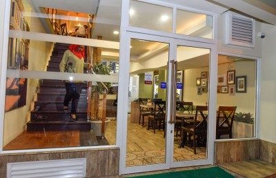 ބާސެލޯސްގެ މީރު، މަޑުމަޑު ކުކުޅު