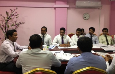 ރިޔާސީ އިންތިހާބާ ބެހޭ ގޮތުން ޕީޕީއެމް ކައުންސިލްގައި ރައީސް ޔާމީނާ އެކު މަޝްވަރާކޮށްފި