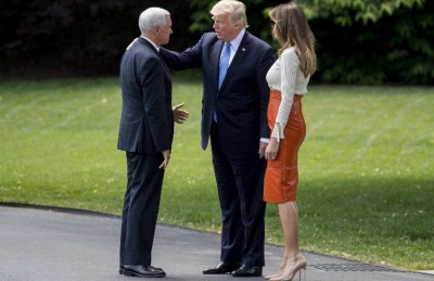 އިސްލާމް ދީނާ ބެހޭ ގޮތުން ޓްރަމްޕުގެ ތަގްރީރު ލިޔުއްވީ މުސްލިމުން މަނާކުރި ސިޔާސަތު ތައްޔާރުކުރި ބޭފުޅާ