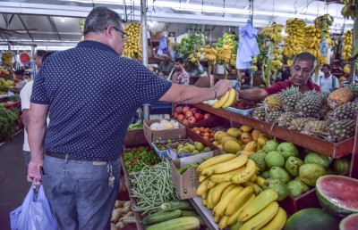 ކޮލަމް ފަސް މިނެޓް: ހުރިހާ ކަމެއް ސަރުކާރުގެ ބޮލަށް ޖަހާފައި ފުއްދާ ނުލާ!