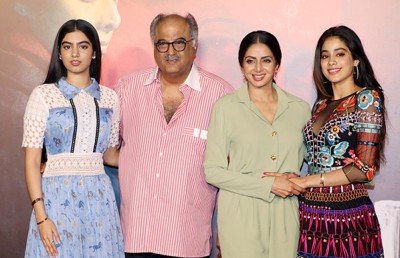 ޕާކިސްތާނުގެ ދެ އެކްޓަރުންގެ ރޯލު "މޮމް" ގައި ވަރަށް މުހިއްމު: ބޯނީ ކަޕޫރު