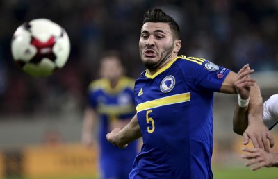 ޝާލްކާގެ ކޮލަސިނަޗް އާސެނަލަށް