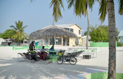 މަސްތުވެ ބަދުއަހުލާގީ އަމަލު ހިންގި ހަ މީހަކު އިިހަވަންދޫން ހައްޔަރު ކޮށްފި