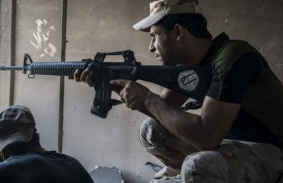 މޫސަލްގައި އައިއެސގެ އަތްދަށުގައި އޮތް އެންމެ ފަހު އަވަށަށް ހަމަލާދޭން ފަށައިފި