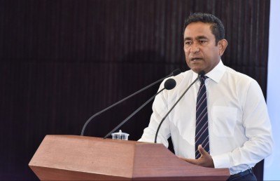 މެމްބަރުންގެ ޝަކުވާ ބޮޑުވެ، ރައީސް ޔާމީން ވައިބާ ގްރޫޕުން ނެރެދޭން އެދިވަޑައިގެންފި