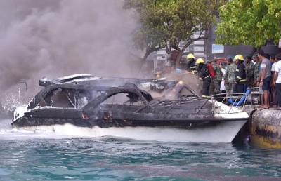 ލޯންޗުގައި ރޯވެ ހަތަރު މީހަކު ފިހުނު