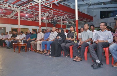 މަޖިލިސް މެމްބަރަކު ވަކިކޮށްފިއްޔާ އެ ގޮނޑިއެއް ލިބޭނީ އިދިކޮޅަށް: ރޮޒައިނާ