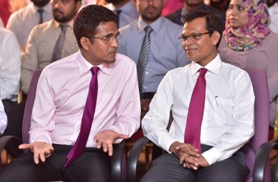 ދެކޮޅަށް ސޮއިކުރެއްވި ބައެއް މެމްބަރުން އަރިހު ރައީސް އާދޭސްކުރައްވަނީ!