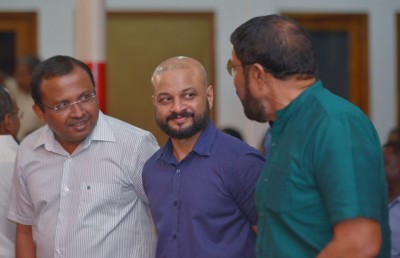 ފާރިސް އަށް ކުރާ ދައުވާގެ ޝަރީއަތް މާދަމާ ފަށަނީ