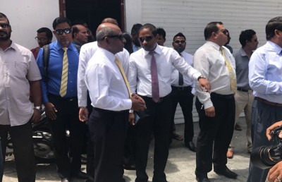 ފުލުހުން މަޖިލިހުގެ އިދާރާ އަށް ވަދެ ގަދަކަމުން މެމްބަރުން ނެރެފި