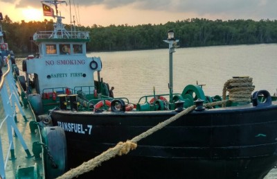 މެލޭޝިއާއިން ފުރައިގެން އަންނަން އުޅުނު ބޯޓެއްގައި ތިބި 17 މީހަކު ހިފަހައްޓައިފި